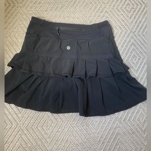 Lululemon skirt. Size 2 4in